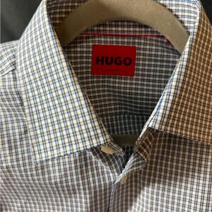 HUGO Men's Navy and White Plaid Shirt small slim fit. NWOT.